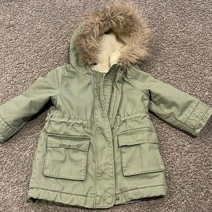 Gap 2T Sherpa lined coat with fur trim
